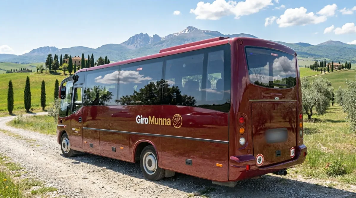 Minibus GiroMunna sulle colline dell'Appennino pistoiese